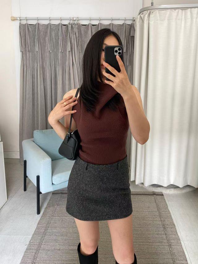 寬鬆高領美背坑條背心